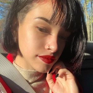 Meet your Posher, Posh